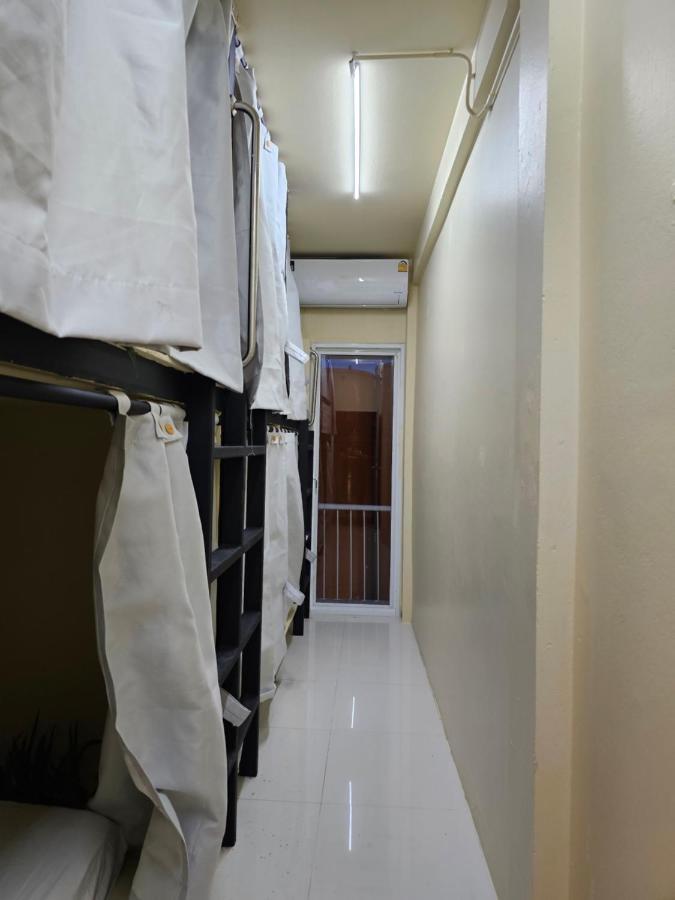 Luca Hostel Bangkok Exteriér fotografie